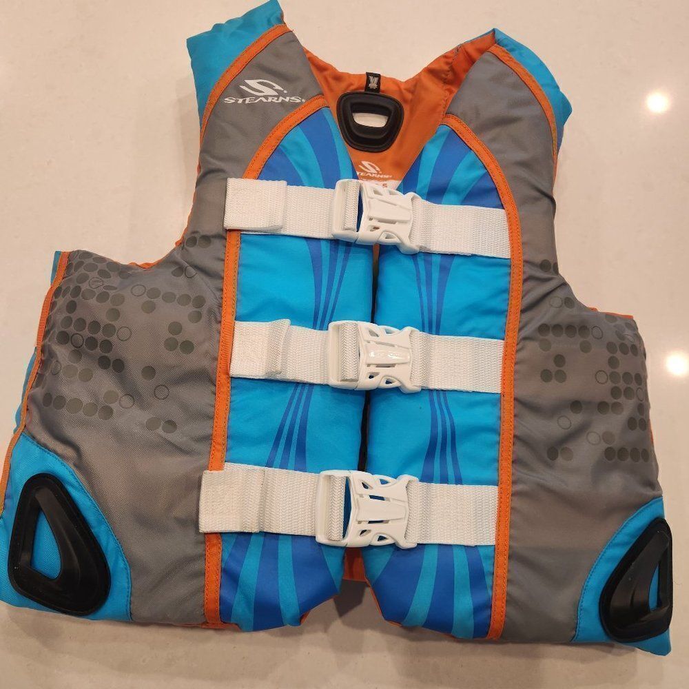 Stearns womens small V Flex life jacket